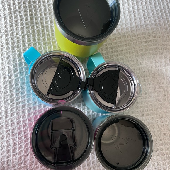 Magellan & Ozark Trail Tumbler Lot - Picture 4 of 6